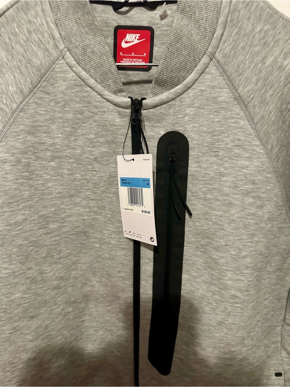 Nike Bomber Jacket - Picture 2 of 3